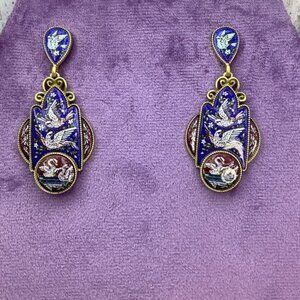 Beautiful Etruscan Style Pierced Earrings